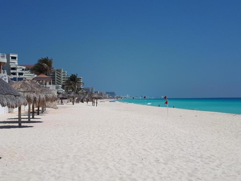 Departamentos Al Lado Del Mar En Zona Hotelera Cancún Exterior foto